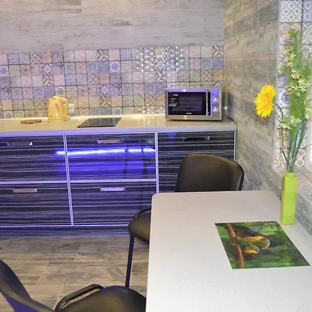 Apartment On Yuvilejnyj Avenue Kharkiv Exterior photo