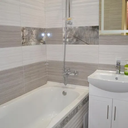 Apartment On Yuvilejnyj Avenue Kharkiv Exterior photo