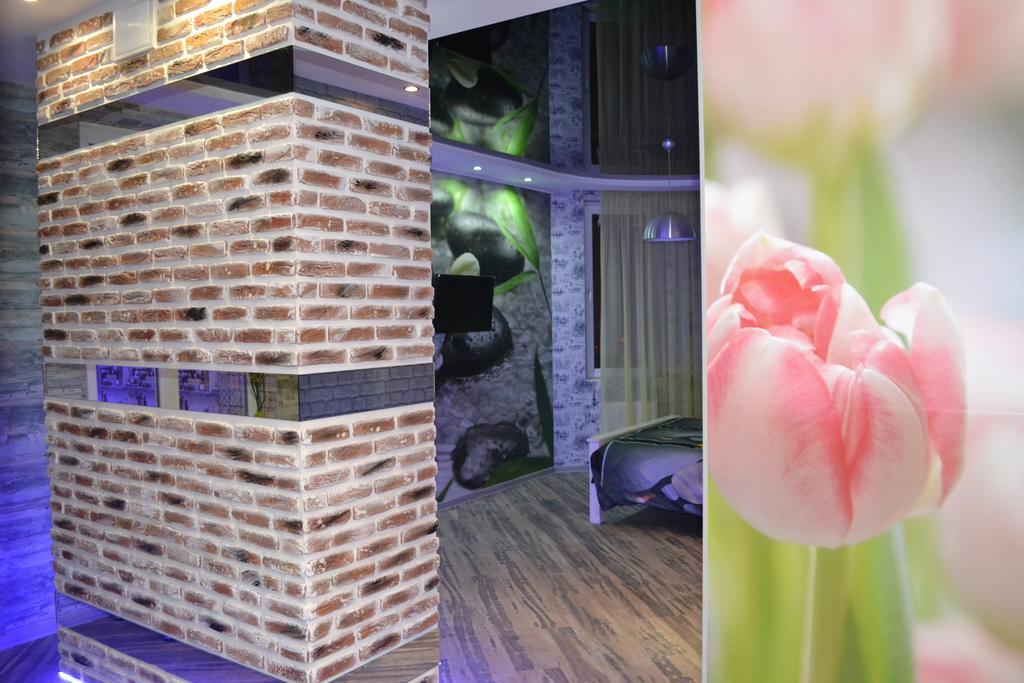 On Yuvilejnyj Avenue Apartment *