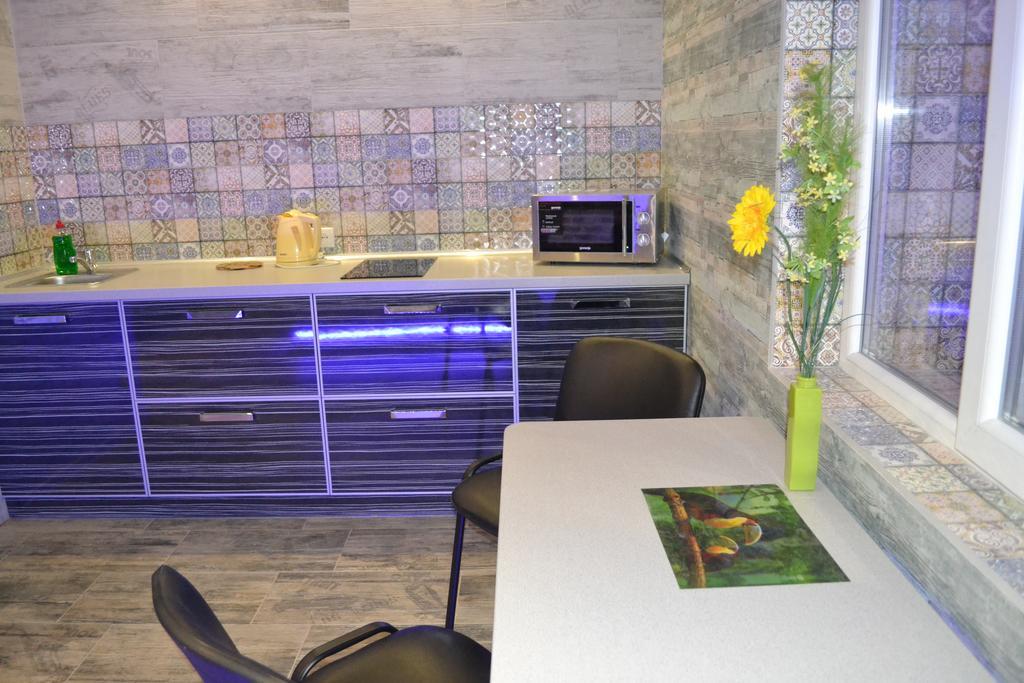 Apartment On Yuvilejnyj Avenue *